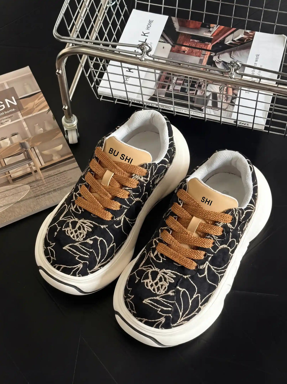 Embroidery Chunk – Embroidered Platform Sneakers