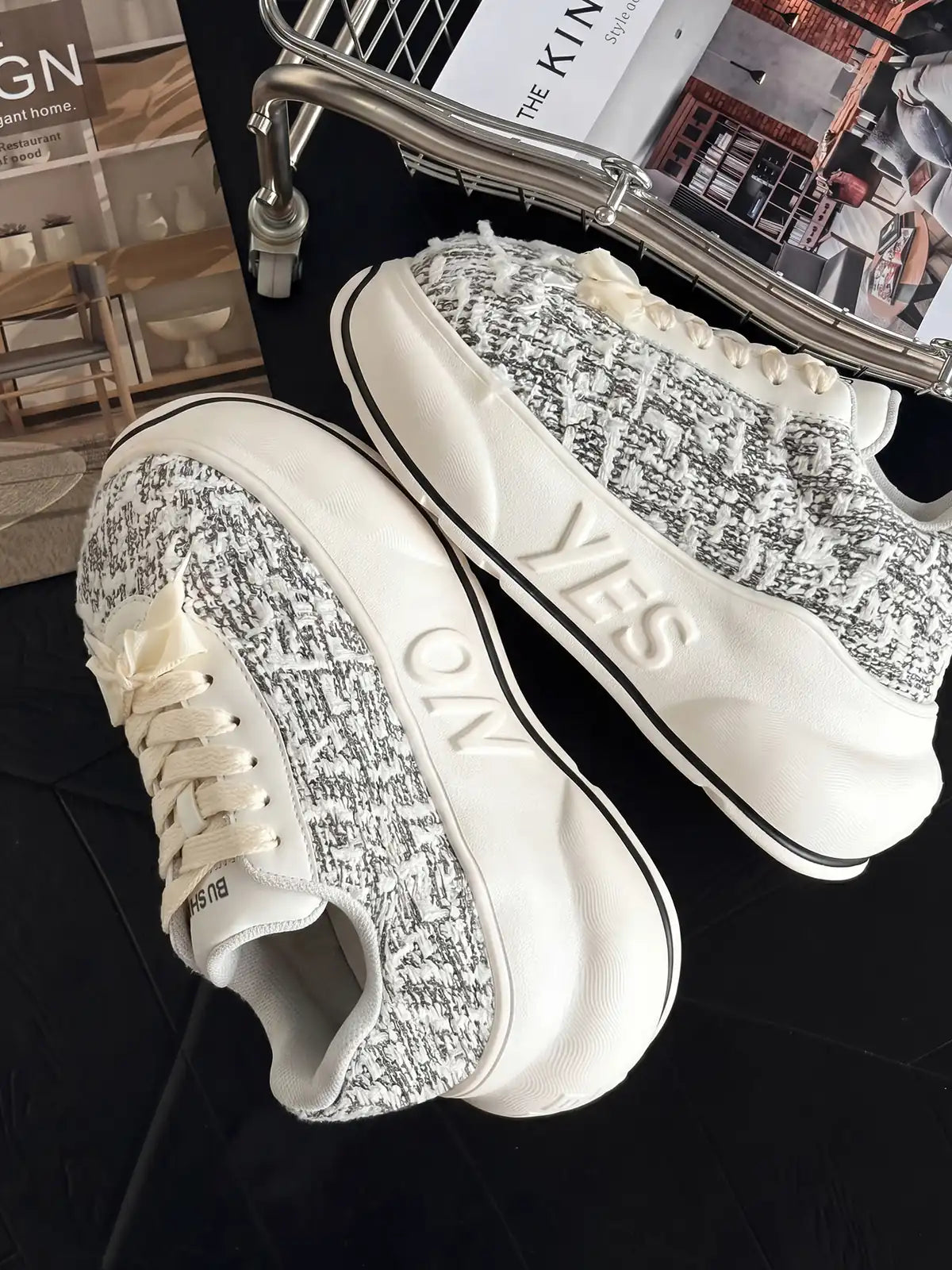 Tweed Chunk sculpted platform sole detail